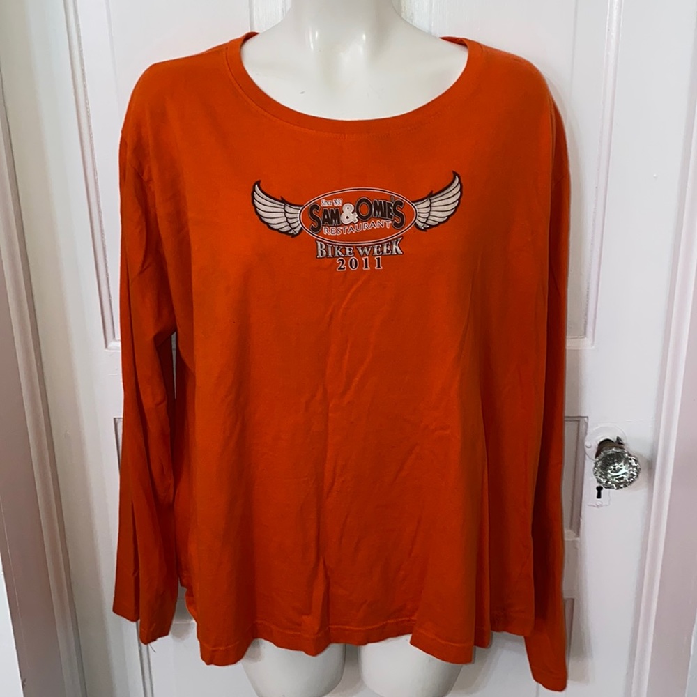 Sam & Omie’s Restaurant Nags Head NC Bike Week Long Sleeve Tee / T Shirt / Top.
